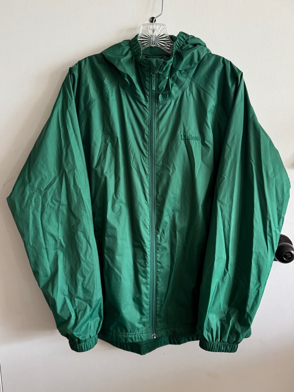 L.L. Bean Forest Green Hooded Rain Jacket Windbreaker M Gorpcore Cabincore Fall